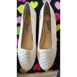 Vintage G Wiz White Studded Ballet Flats Womens Size 10S Casual Leather Upper